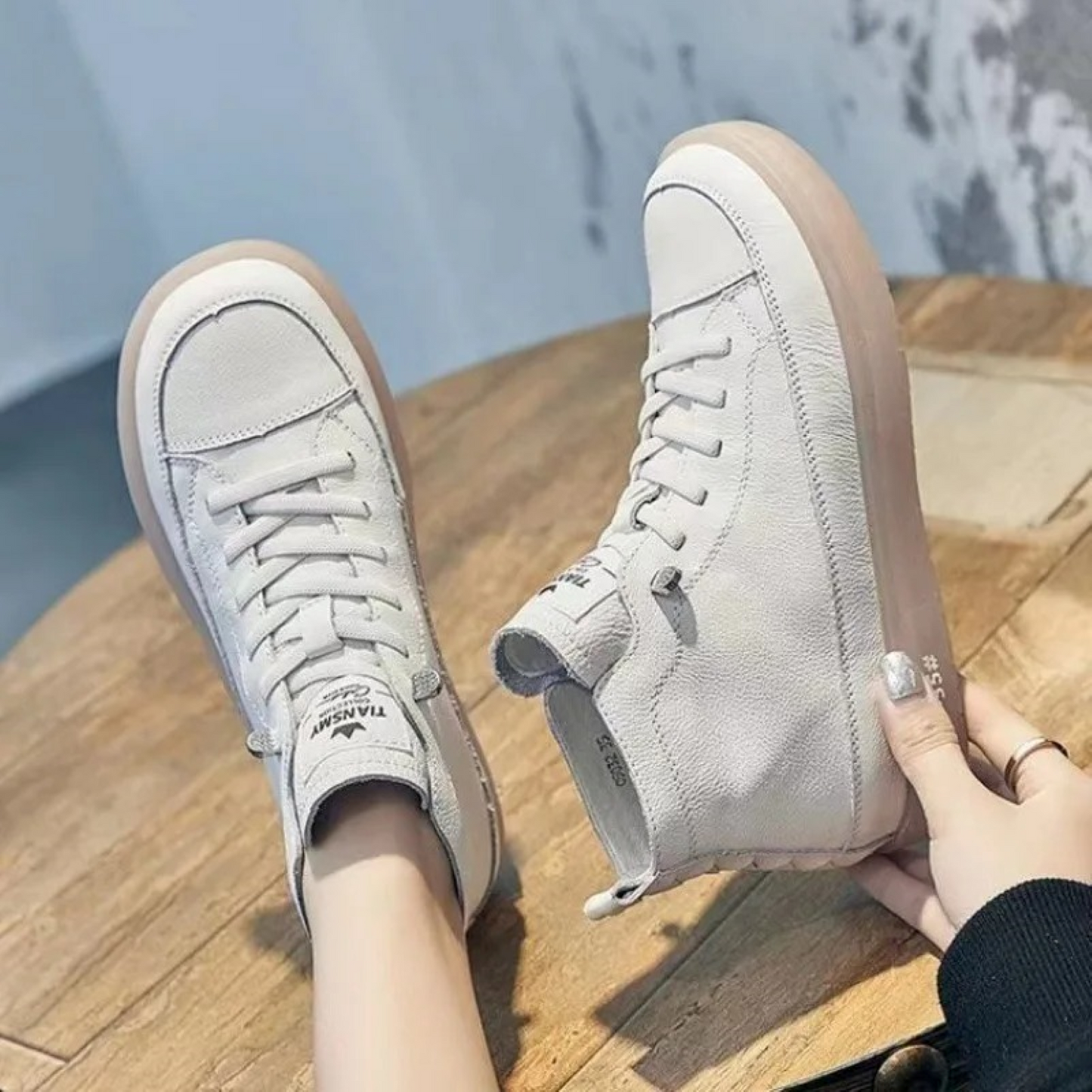 Zacht leren antislip lichtgewicht dames hoge sneakers